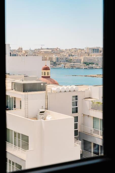 Sliema Main Street Luxury Suites 13 Exterior photo